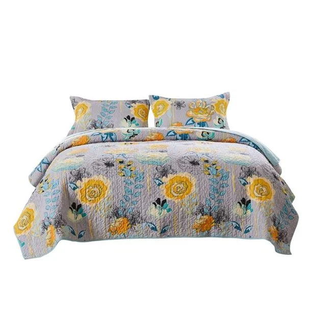 Benzara 3 Piece Full/Queen Fabric Quilt with Floral Pattern, Multicolor