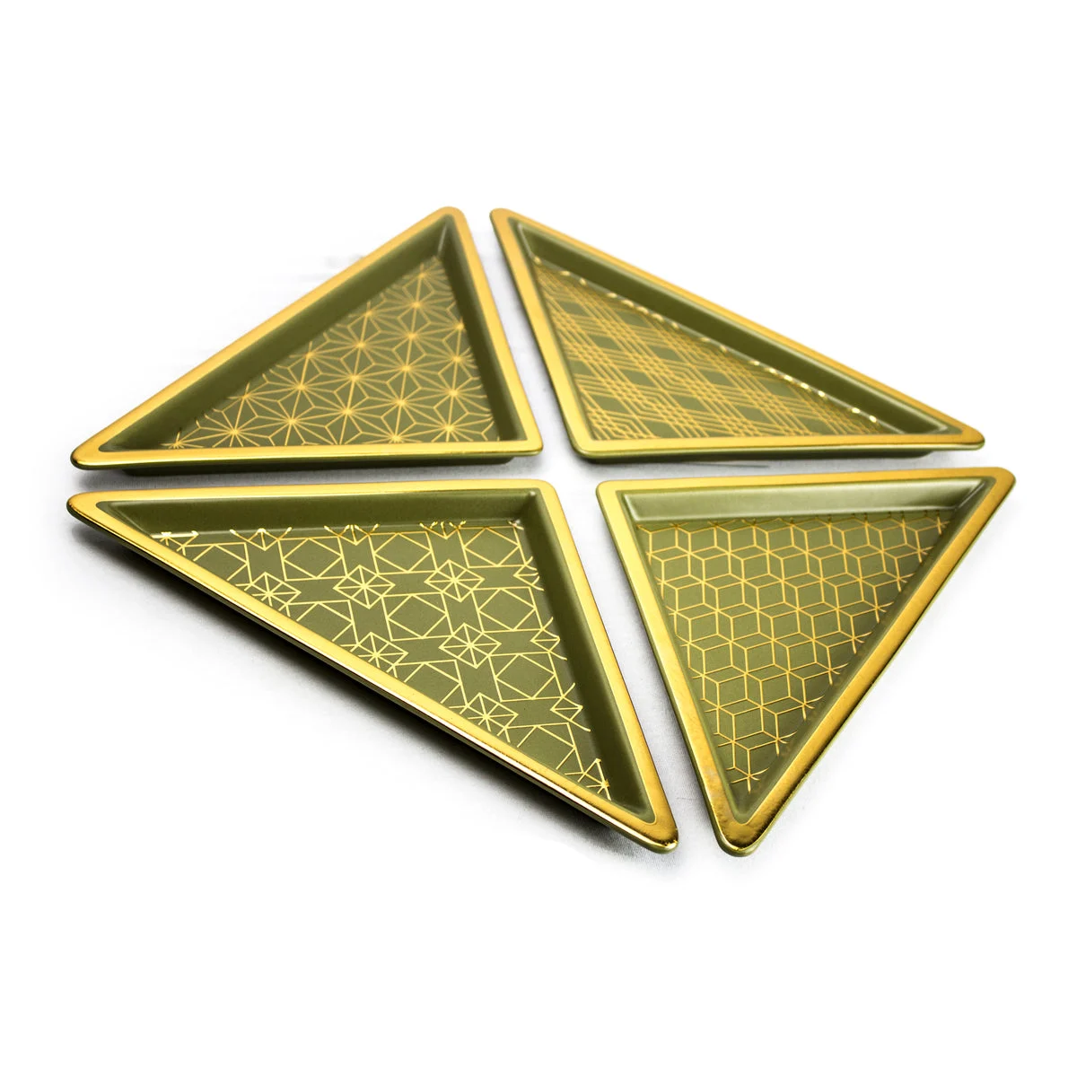 Sagebrook Home 12142-02 0.5" Green/Gold Ceramic Triangle Trays, Set of 4