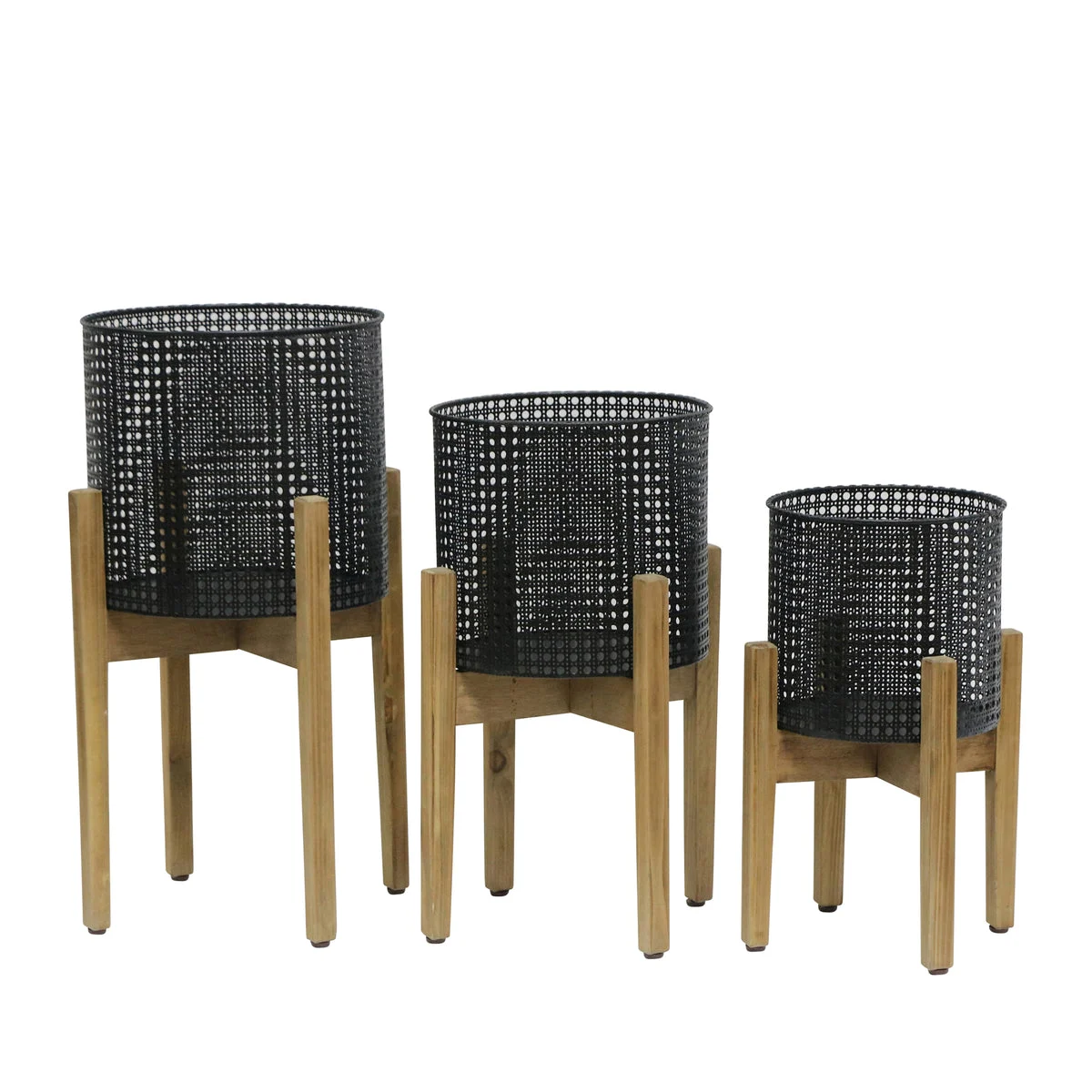 Sagebrook Home 15025 8"/9"/11" Metal Mesh Planter On Stand, Black, Set of 3