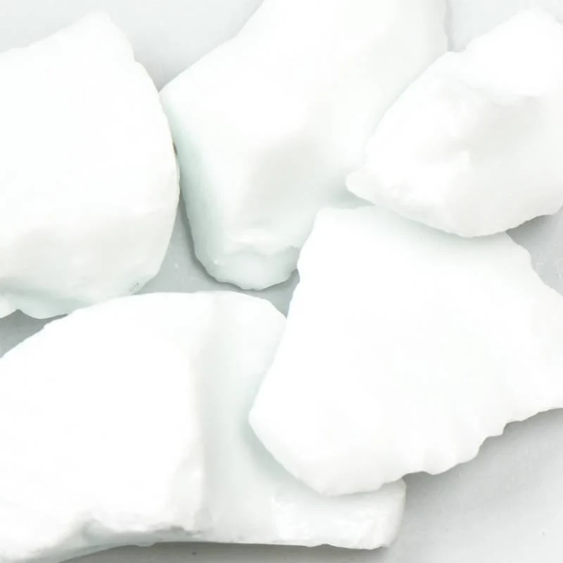 American Specialty Glass White Medium Tumbled Landscape Glass - 50 Lbs