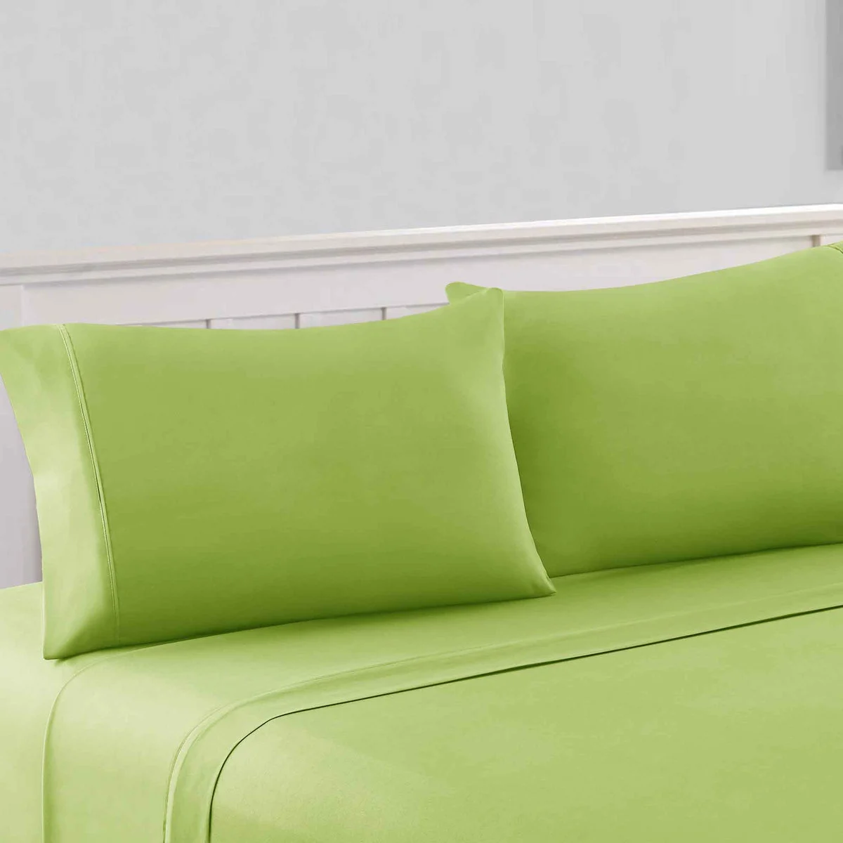 The Urban Port Bezons 4 Piece California King Microfiber Sheet Set with 1800 Thread Count, Green