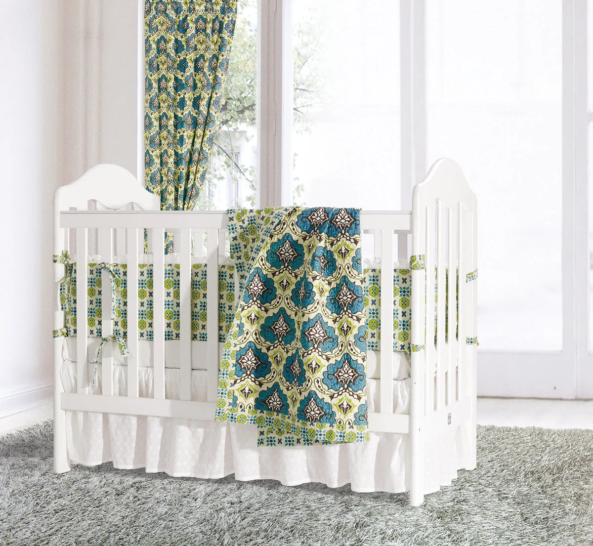 HiEnd Accents Salado Crib Set