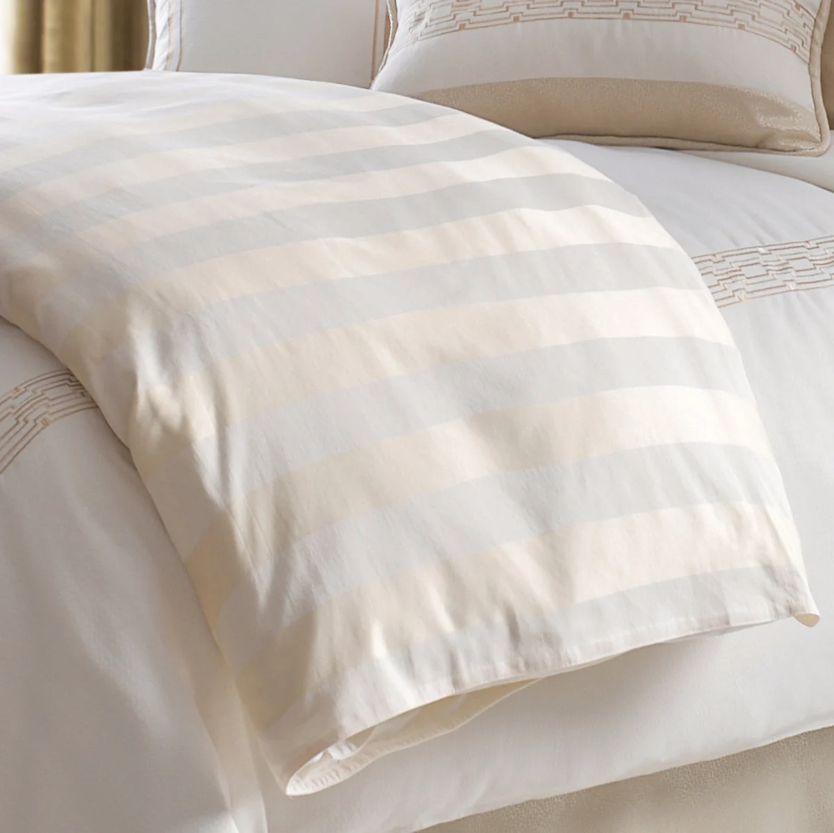 HiEnd Accents Hollywood Cabana Stripe Duvet