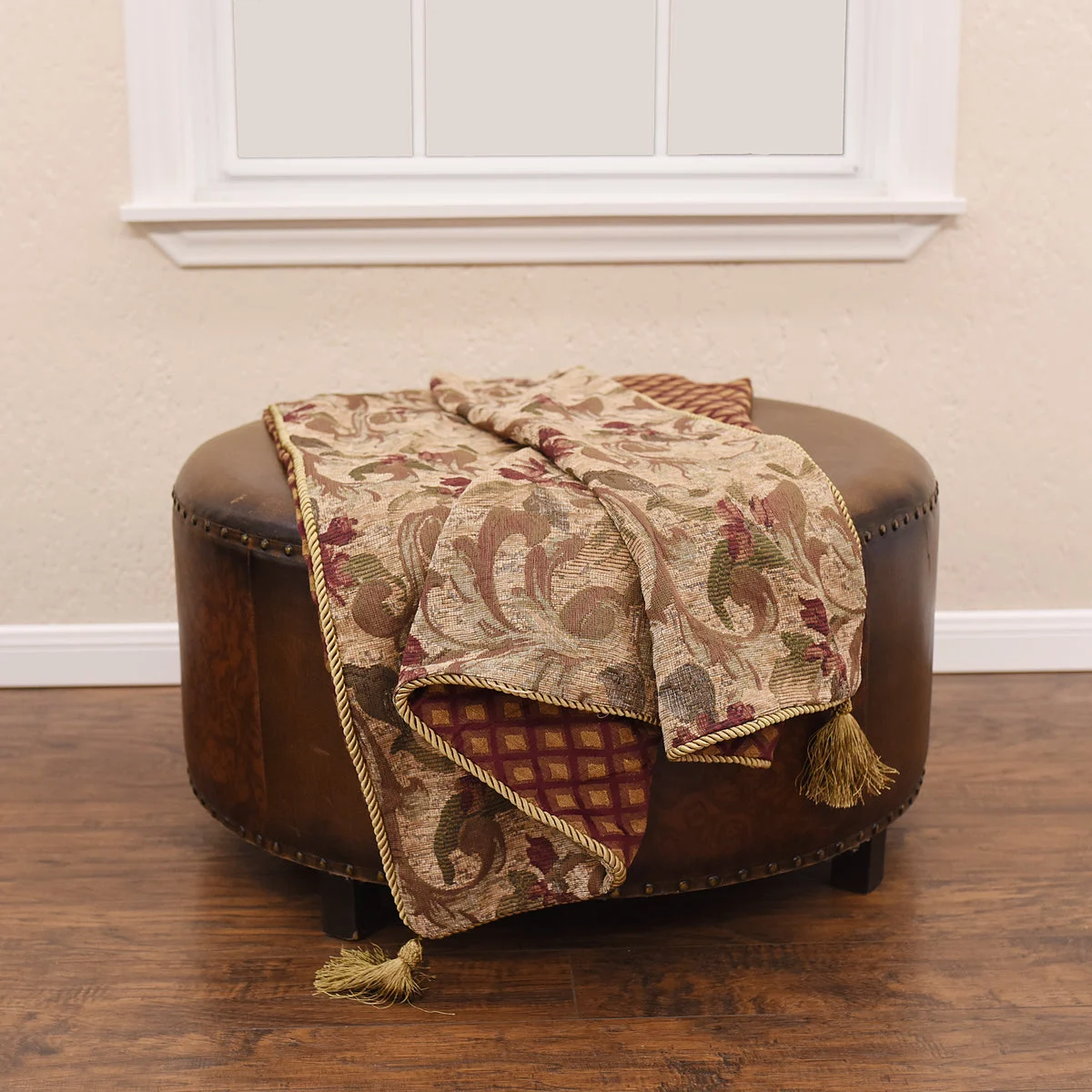 HiEnd Accents FB2010 Throw