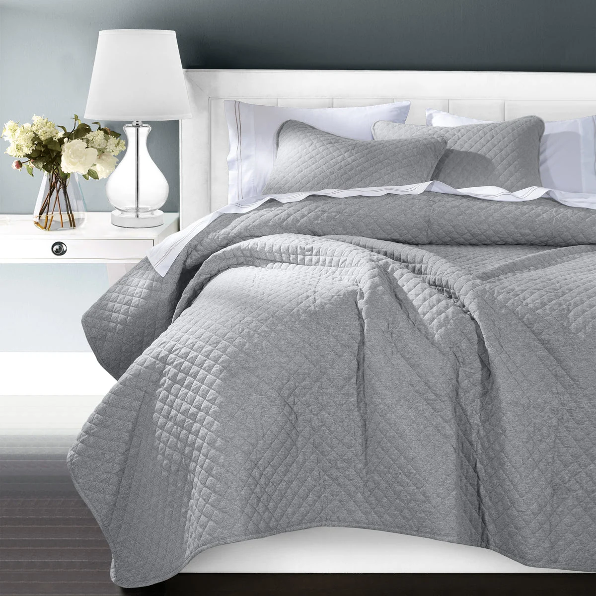 HiEnd Accents Anna Coverlet, Super Queen