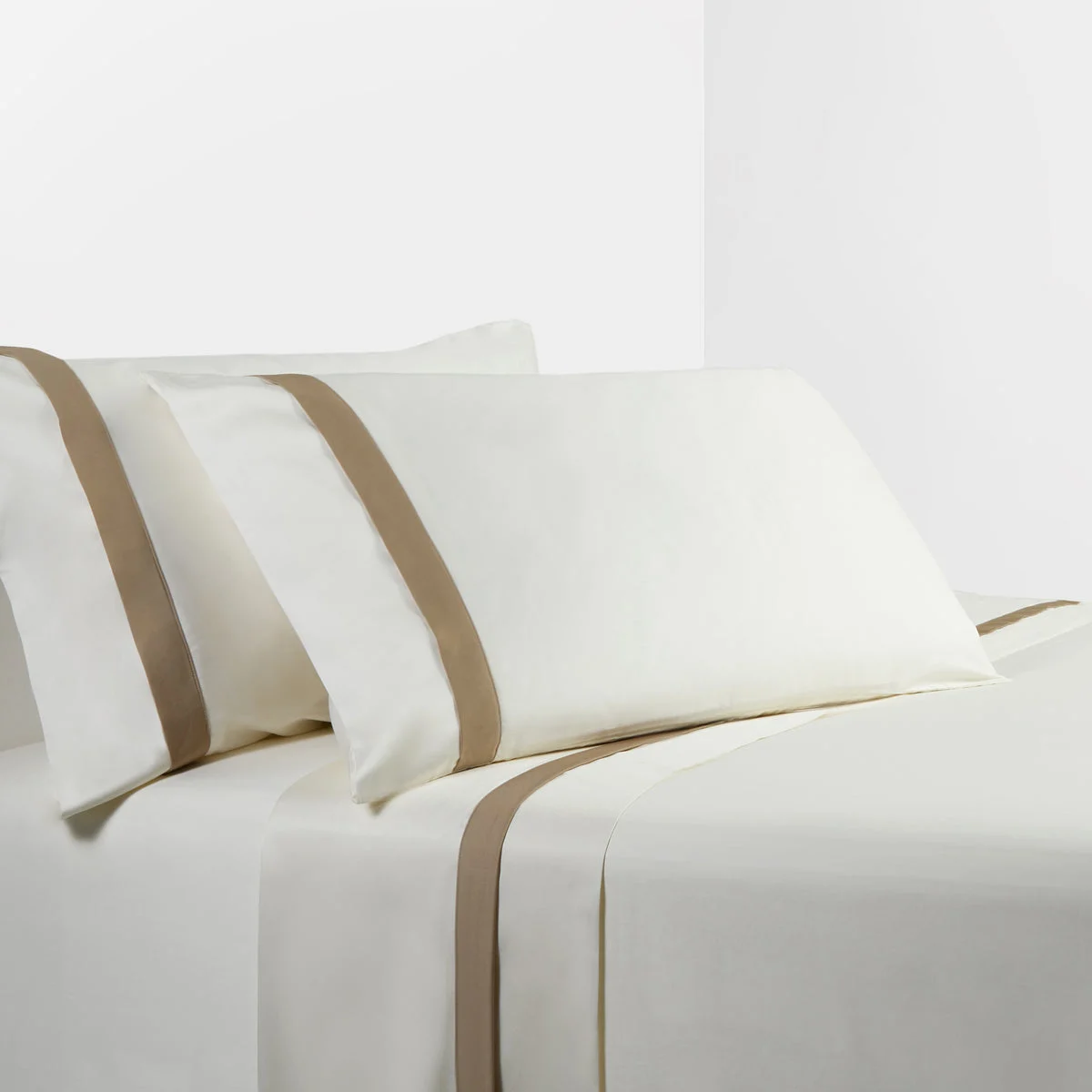 HiEnd Accents 350 TC Cream Sheet Set, Queen