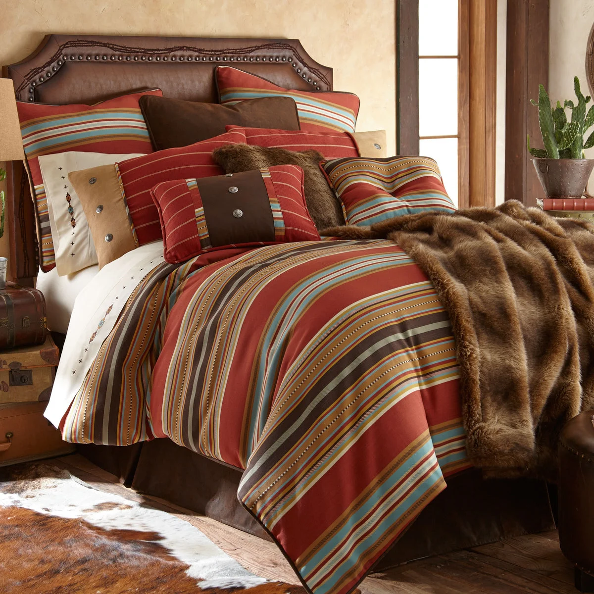 HiEnd Accents 5 PC Calhoun Bedding Set